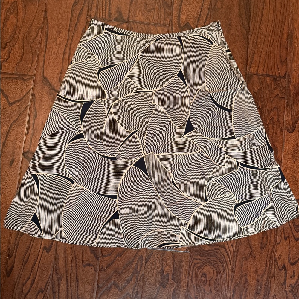 Elegant Black and White Patterned Skirt